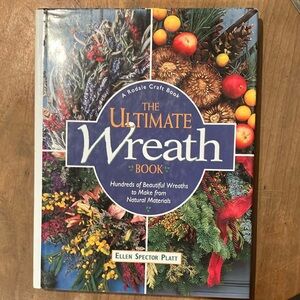 Book: The Ultimate Wreath Book by Ellen Spector Platt